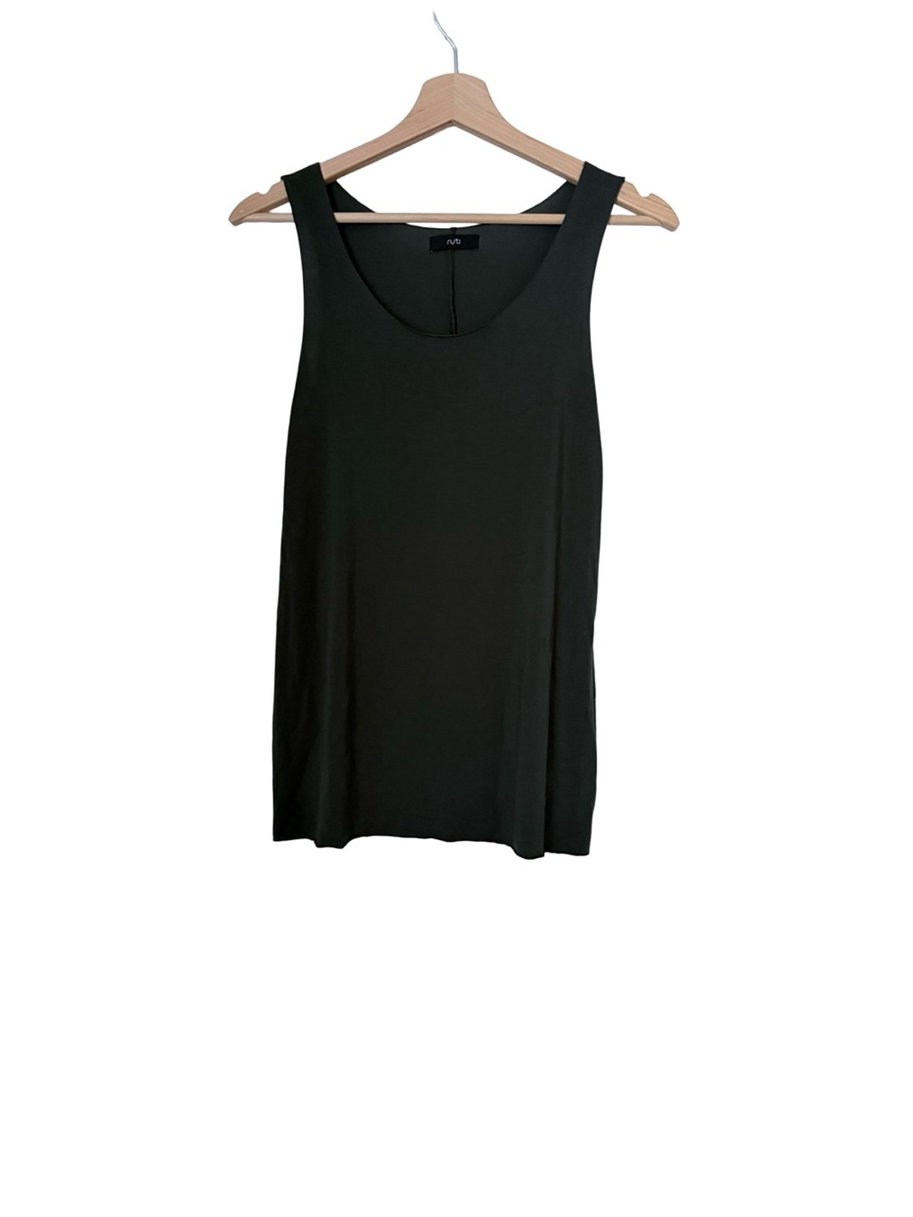 Ruti The Essential Long Sleeveless Cami Sz 4